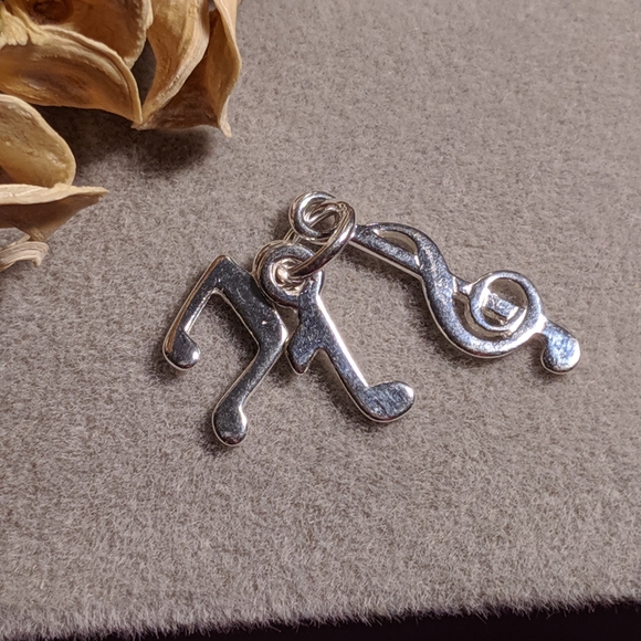 Silver Musical Note Necklace - Picture 3 of 3